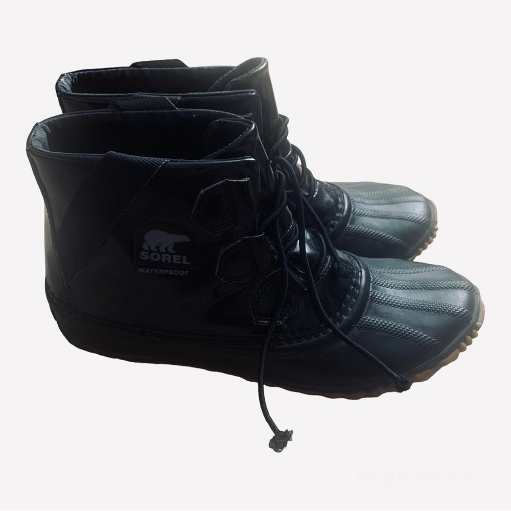 Sorel Out 'n About Glow Apres Ski Rain Ankle Boot Women’s 8 Blk Shiny Duck Boot